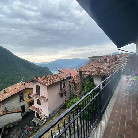 Casa Vacanze Il Pettirosso. Pisogne Exteriör bild