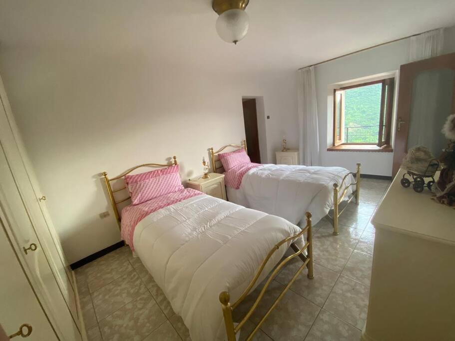 Casa Vacanze Il Pettirosso. Pisogne Exteriör bild